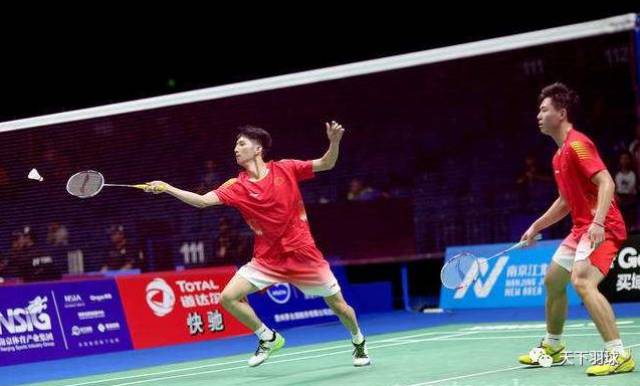 仅点燃了球 仅点燃了球