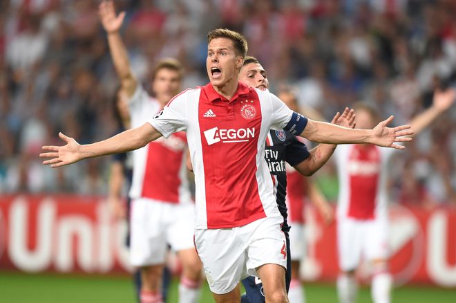 激烈竞争使 激烈竞争使