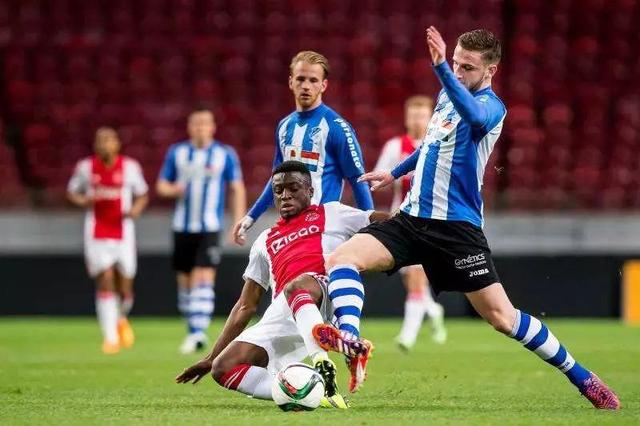 理层对于拉 理层对于拉