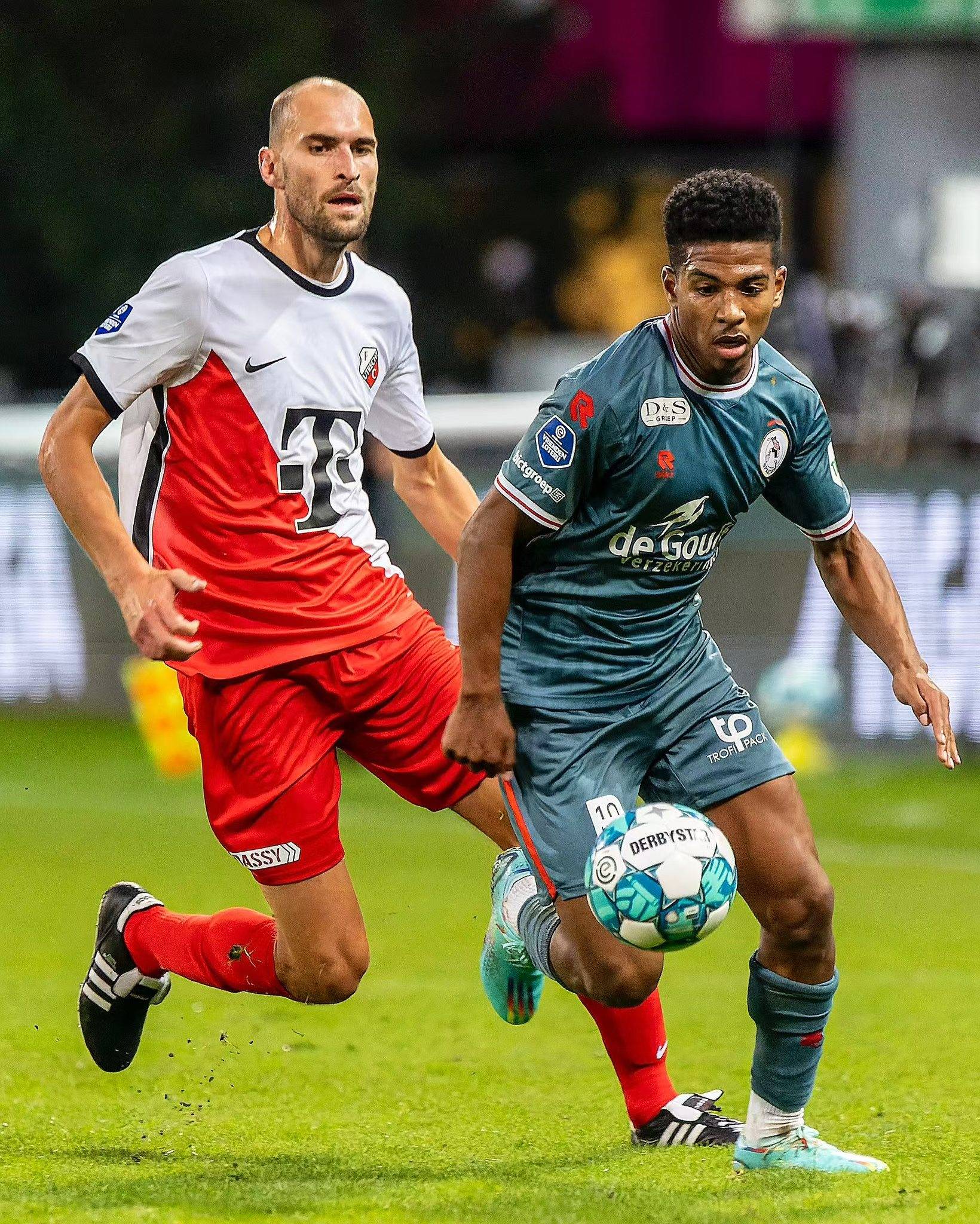 暂列榜首 暂列榜首