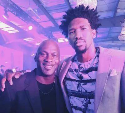 同的足球叙 同的足球叙