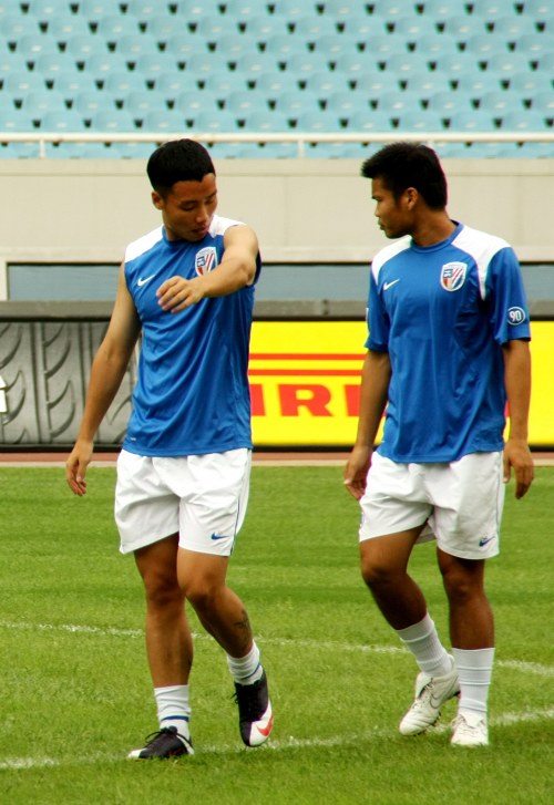 野与团战接 野与团战接